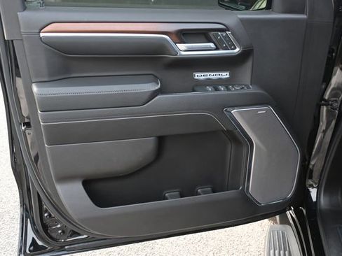 Used 2024 GMC Sierra 1500 Denali w/ Technology Package image 10