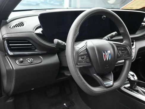 Used 2025 Buick Envista Preferred FWD image 14