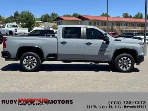 Used 2024 Chevrolet Silverado 2500 Custom w/ Custom Value Package AWD/4WD image 8