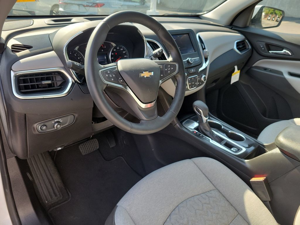 Used 2024 Chevrolet Equinox LT FWD image 22
