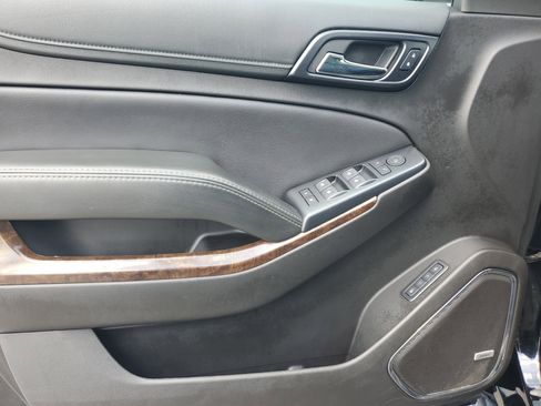 Used 2018 Chevrolet Tahoe LT image 26