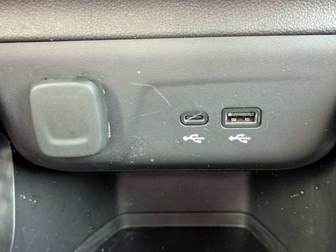 Used 2024 Chevrolet TrailBlazer ACTIV FWD image 25