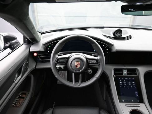 New 2026 Porsche Taycan GTS image 18