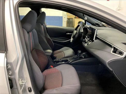 Used 2023 Toyota Corolla SE w/ SE Premium Package FWD image 11