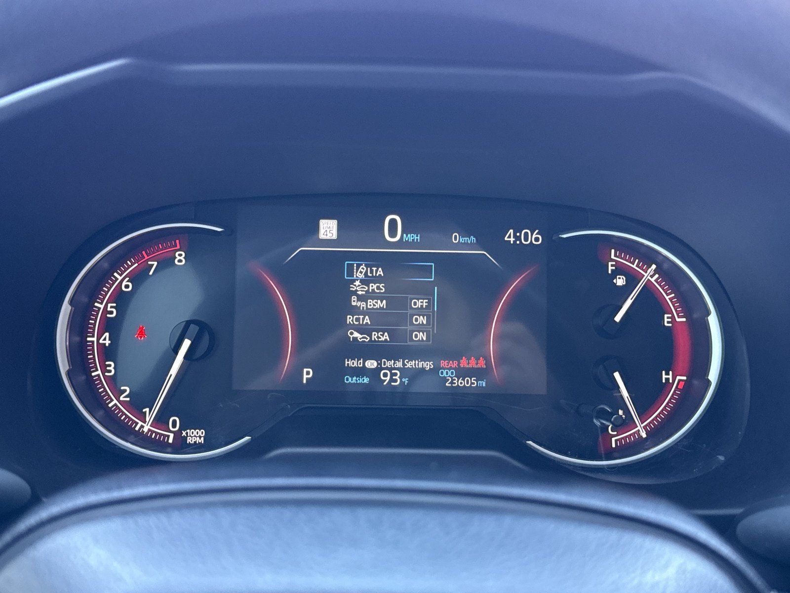 Used 2025 Toyota RAV4 XLE FWD image 18