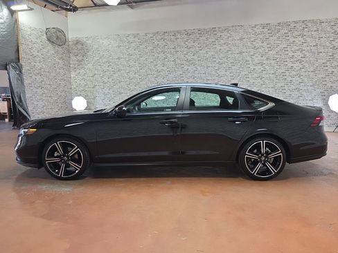 Used 2024 Honda Accord Sport image 4