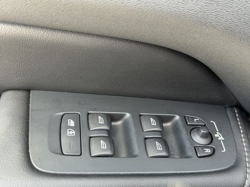Used 2021 Volvo XC60 T5 Inscription w/ Advanced Package FWD image 22