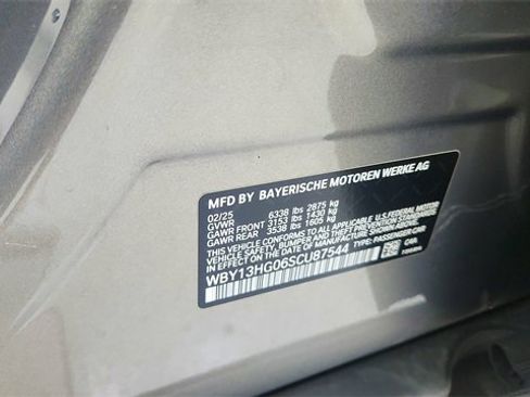 Used 2025 BMW i5 xDrive40 image 65