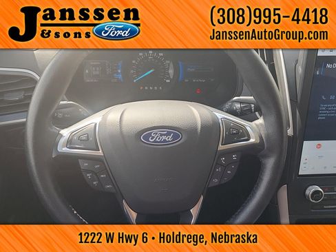 Used 2023 Ford Edge SEL image 26