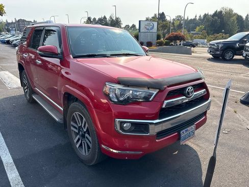 Used 2018 Toyota 4Runner Limited AWD/4WD image 2