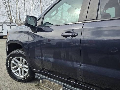 Used 2023 Chevrolet Silverado 1500 LT AWD/4WD image 7