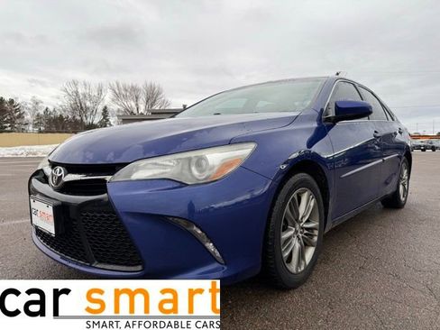 Used 2015 Toyota Camry SE image 1