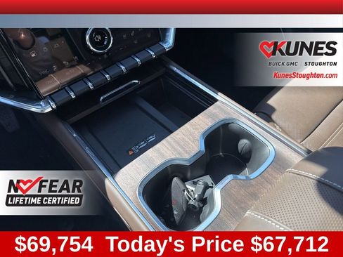 New 2026 GMC Acadia Denali Ultimate w/ LPO, Floor Liner Package AWD/4WD image 39