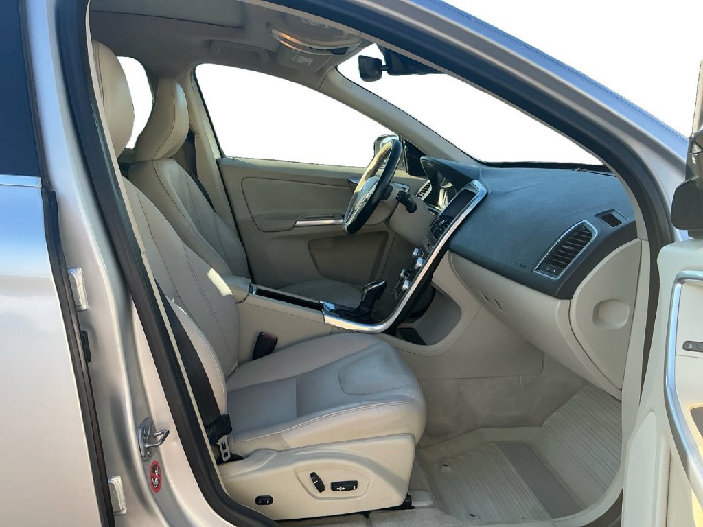 Used 2016 Volvo XC60 T5 Premier FWD image 22