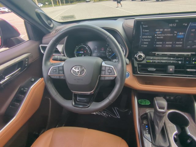 Certified 2020 Toyota Highlander Platinum AWD/4WD image 18