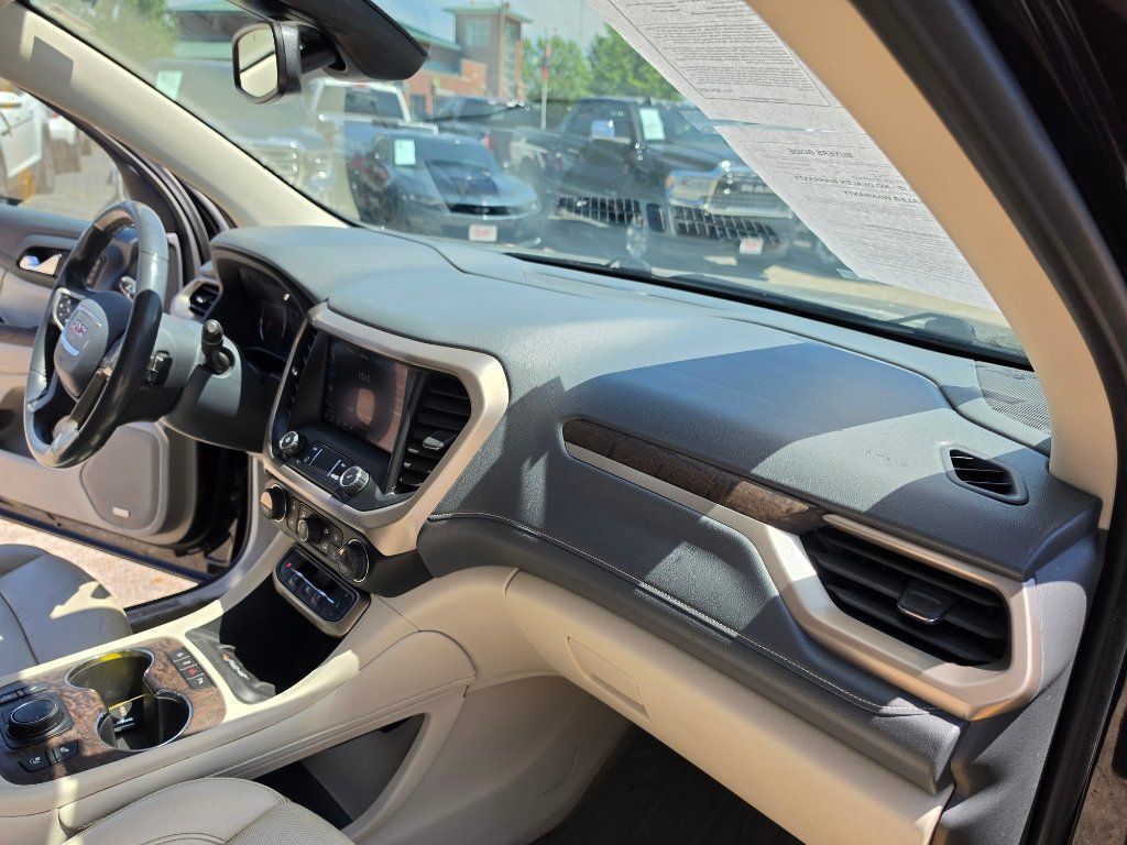 Used 2021 GMC Acadia Denali w/ Trailering Package AWD/4WD image 12
