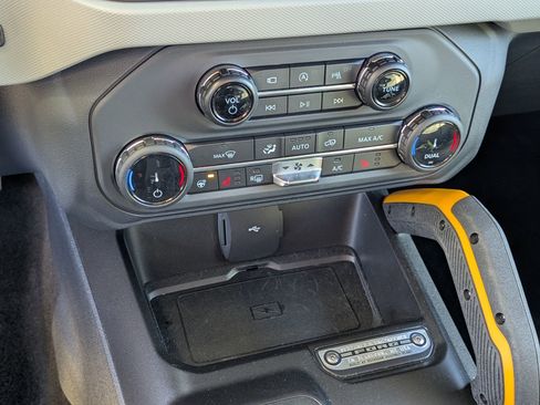 Certified 2022 Ford Bronco Badlands image 25