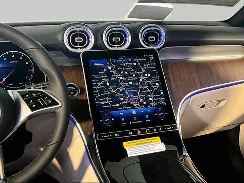 New 2026 Mercedes-Benz GLC 300 4MATIC image 8