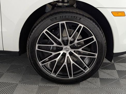 New 2026 Porsche Macan image 14