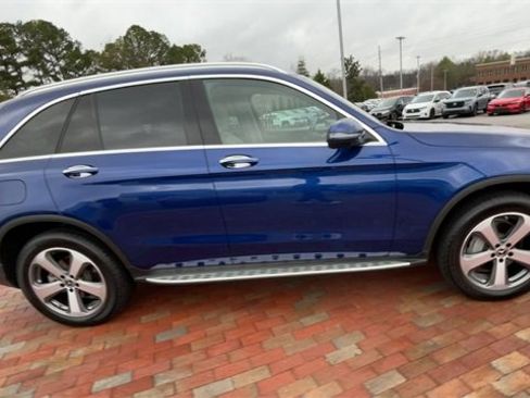 Used 2019 Mercedes-Benz GLC 300 image 2