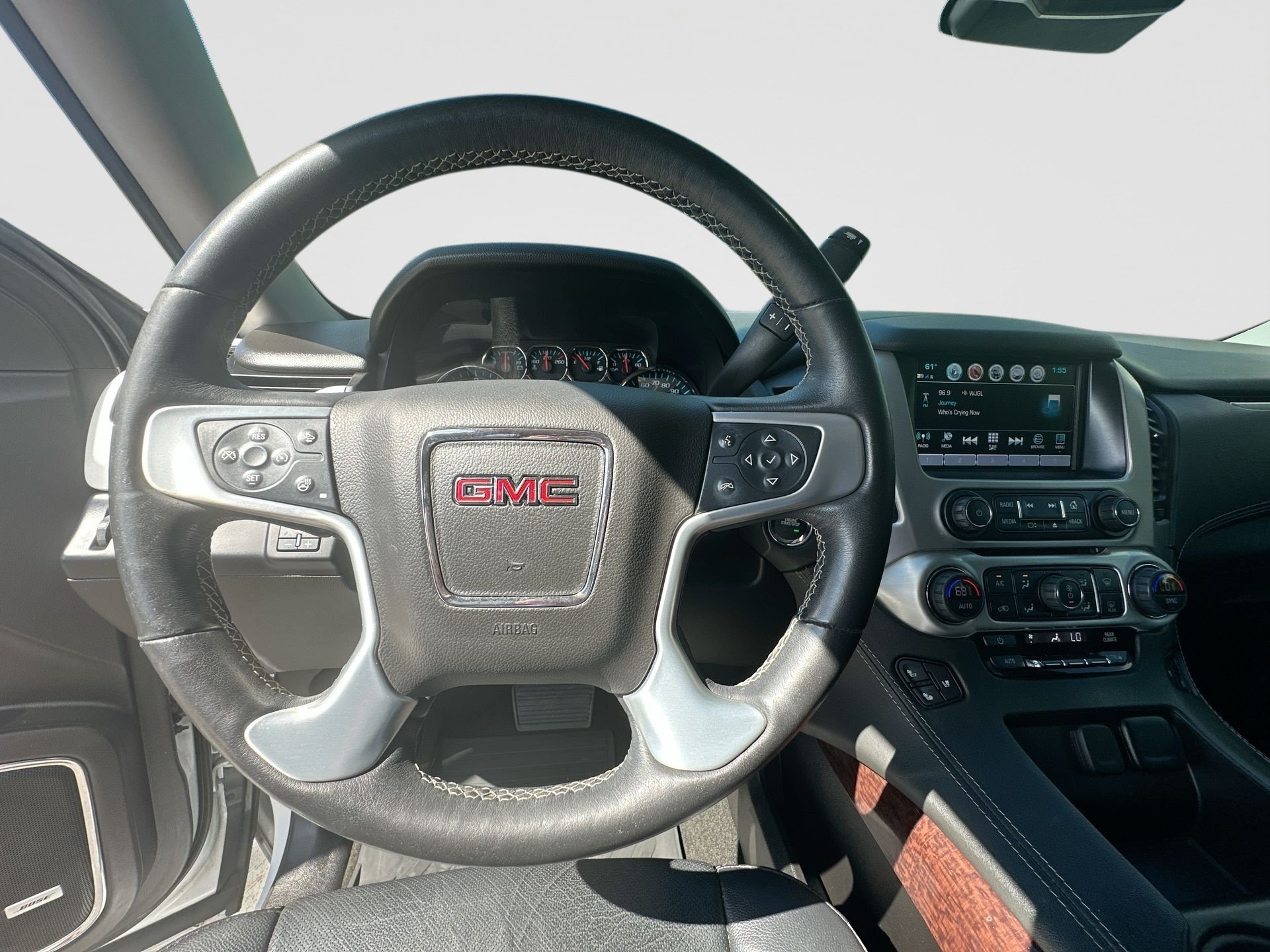 Certified 2018 GMC Yukon SLT w/ Premium Edition RWD image 11