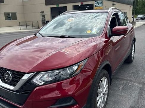 Used 2022 Nissan Rogue Sport SV AWD/4WD image 3