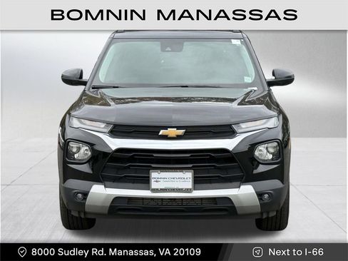 Used 2023 Chevrolet TrailBlazer LT image 2