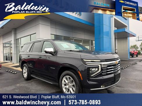 Used 2025 Chevrolet Tahoe Premier AWD/4WD image 1