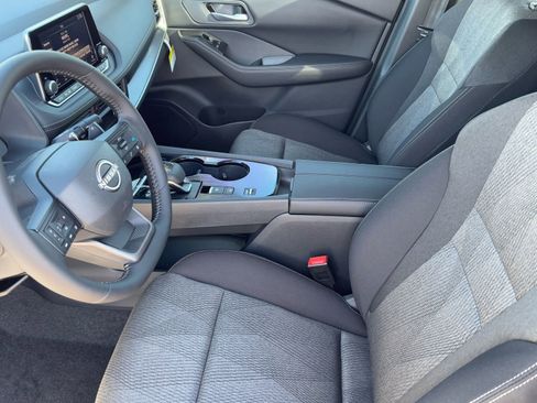 New 2026 Nissan Rogue SV w/ Cold Weather Package FWD image 19
