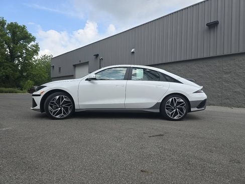 Used 2024 Hyundai Ioniq 6 SEL RWD image 12