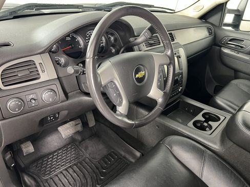 Used 2012 Chevrolet Silverado 2500 LTZ w/ LTZ Plus Package AWD/4WD image 17
