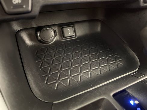 Certified 2022 Toyota RAV4 XLE FWD image 30