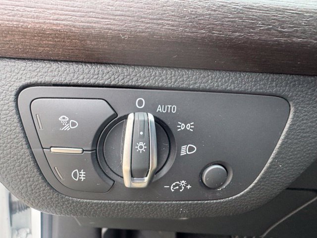 Used 2022 Audi Q5 2.0T Premium AWD/4WD image 13