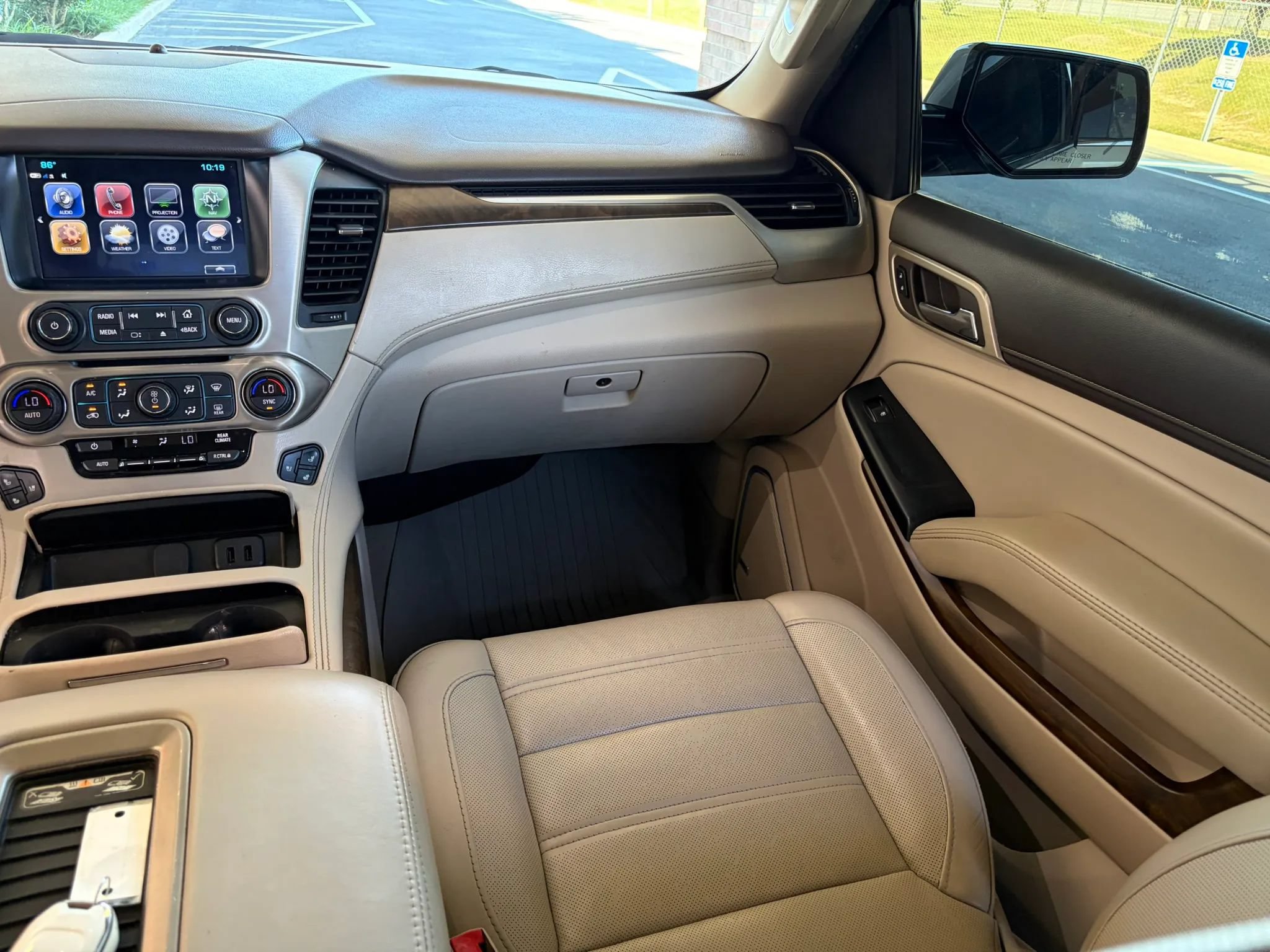 Used 2019 GMC Yukon Denali w/ Denali Ultimate Package RWD image 24