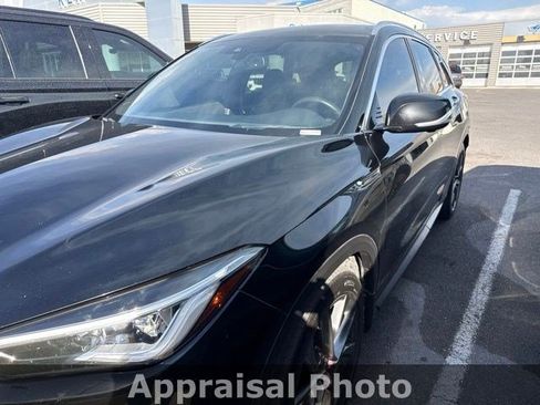 Used 2019 INFINITI QX50 Essential w/ Sensory Package AWD/4WD image 8