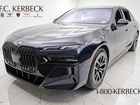 Used 2023 BMW i7 xDrive60 image 13