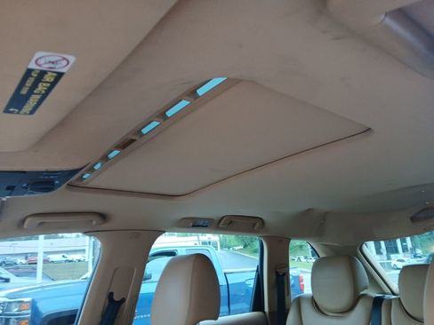 Used 2004 Porsche Cayenne S image 17