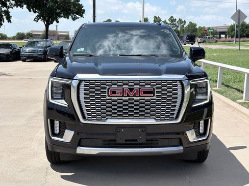 Used 2024 GMC Yukon XL Denali AWD/4WD image 2