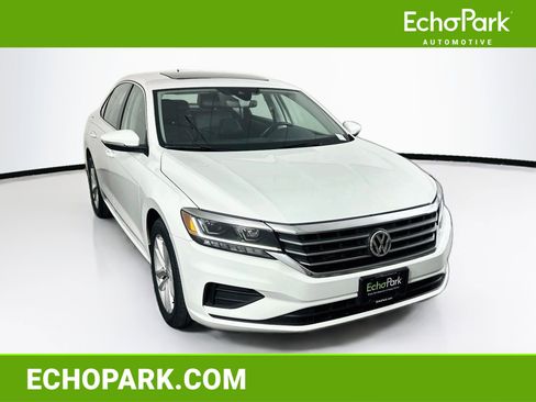 Used 2020 Volkswagen Passat 2.0T SE w/ Sunroof Package FWD image 1