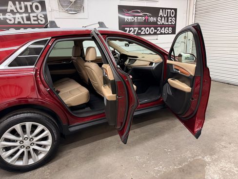Used 2018 Cadillac XT5 Platinum w/ Driver Assist Package image 26