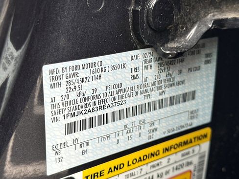 Used 2024 Ford Expedition Max Limited image 31