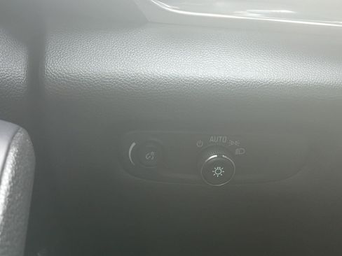 Used 2024 Chevrolet Traverse RS FWD image 6