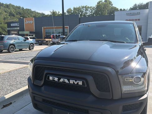 Used 2022 RAM 1500 Warlock AWD/4WD image 8