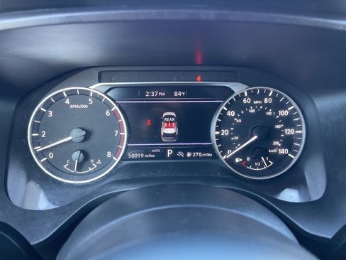 Used 2024 Nissan Rogue SV image 9