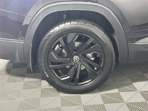 Used 2022 Volkswagen Atlas SE w/ Black Wheel Package AWD/4WD image 20