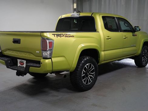 Certified 2023 Toyota Tacoma TRD Sport w/ Technology Package AWD/4WD image 9