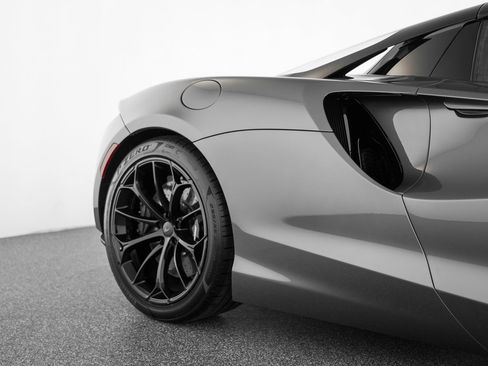New 2026 McLaren Artura Spider RWD image 30