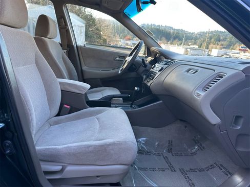 Used 2001 Honda Accord LX image 12