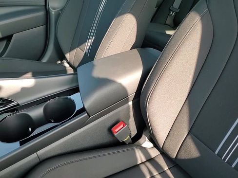 New 2025 Hyundai Elantra SEL image 22