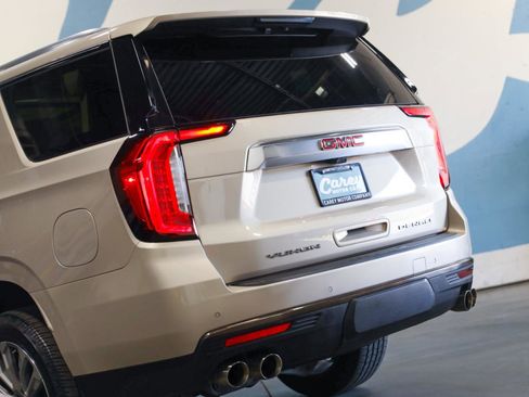 Used 2021 GMC Yukon Denali w/ Denali Premium Package image 27